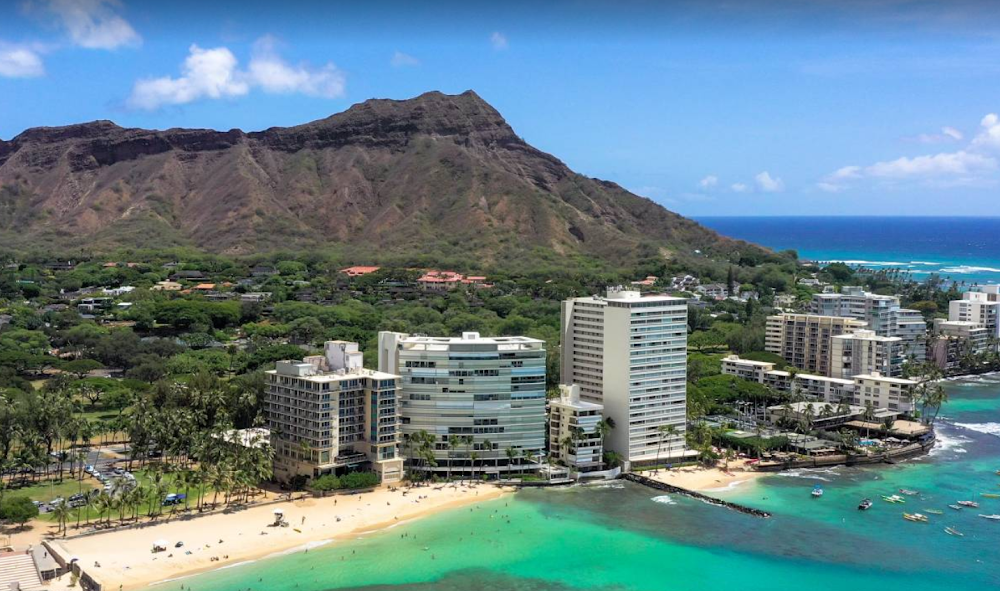Lux Properties Hawaii – Michelle Wood Realtor